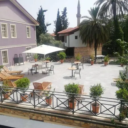 Bright Flat With Balcony Near Hadrian's Gate شقة أنطاليا