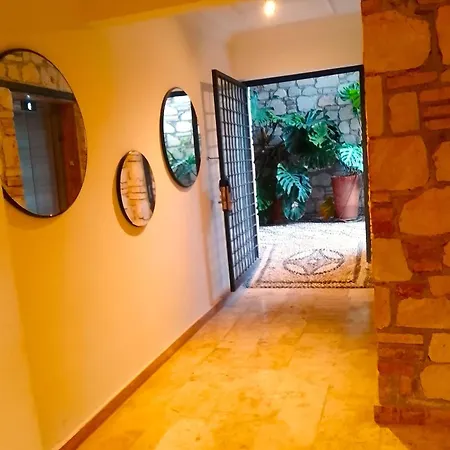 شقة Bright Flat With Balcony Near Hadrian's Gate أنطاليا