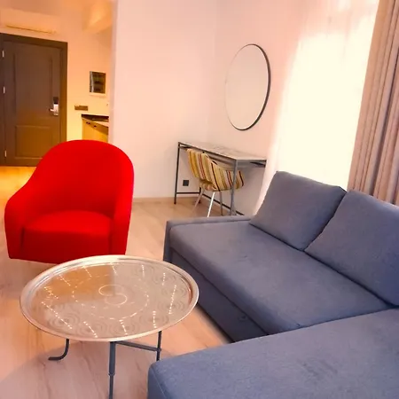 شقة Bright Flat With Balcony Near Hadrian's Gate *