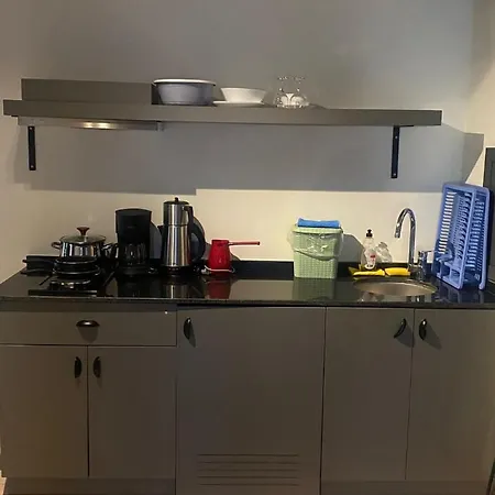 Apartment Bright Flat With Balcony Near Hadrian's Gate *